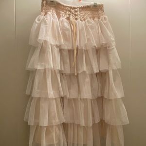 🌺2/$20🌺 Cream Ruffle Skirt